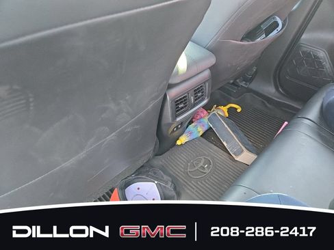 Used 2020 Toyota RAV4 Limited AWD/4WD image 22