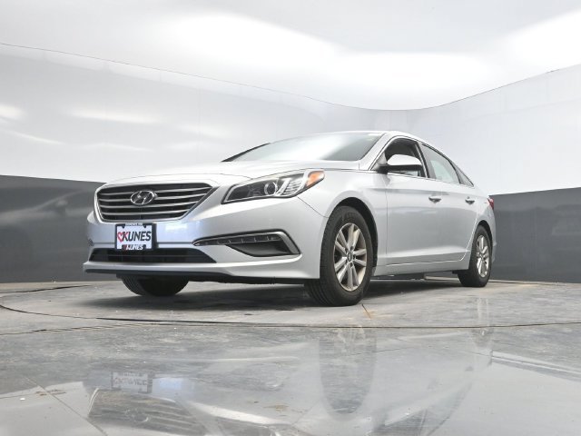 Used 2015 Hyundai Sonata SE FWD image 29
