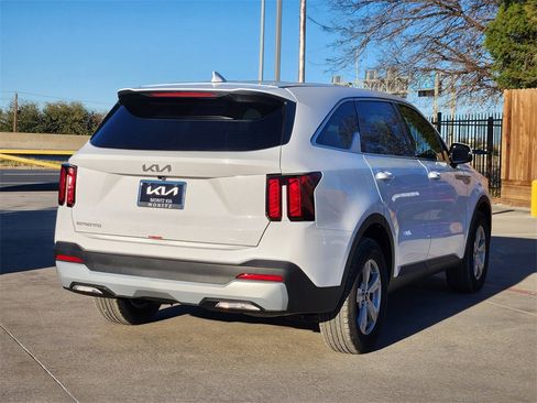 New 2026 Kia Sorento LX image 4