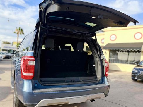 Used 2019 Ford Expedition XLT w/ Equipment Group 202A RWD image 17