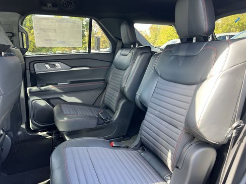 New 2026 Ford Explorer ST-Line image 24