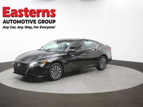Used 2023 Nissan Altima 2.5 SV w/ SV Premium Package AWD/4WD image 57