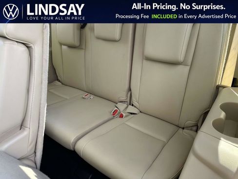 Used 2019 Toyota Highlander XLE image 13