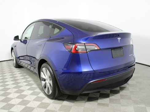Used 2021 Tesla Model Y Long Range image 33
