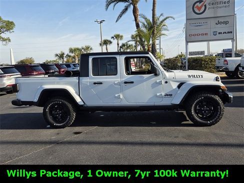 Certified 2024 Jeep Gladiator Sport image 9