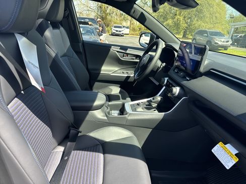 New 2025 Toyota RAV4 XSE AWD/4WD image 34
