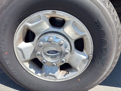Used 2010 Ford F250 Lariat AWD/4WD image 6