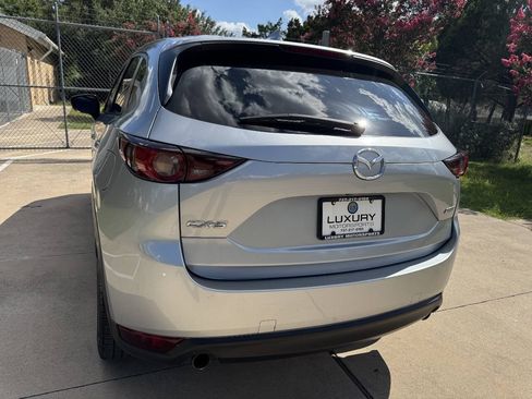 Used 2018 MAZDA CX-5 Touring w/ Preferred Equipment Package FWD image 11
