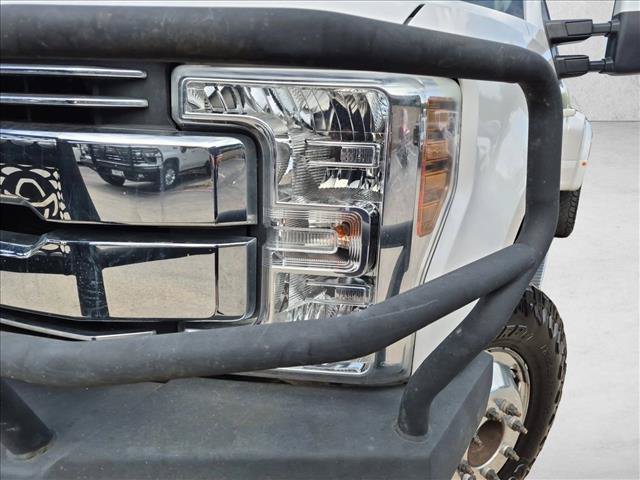 Used 2019 Ford F350 Lariat w/ Lariat Ultimate Package AWD/4WD image 29