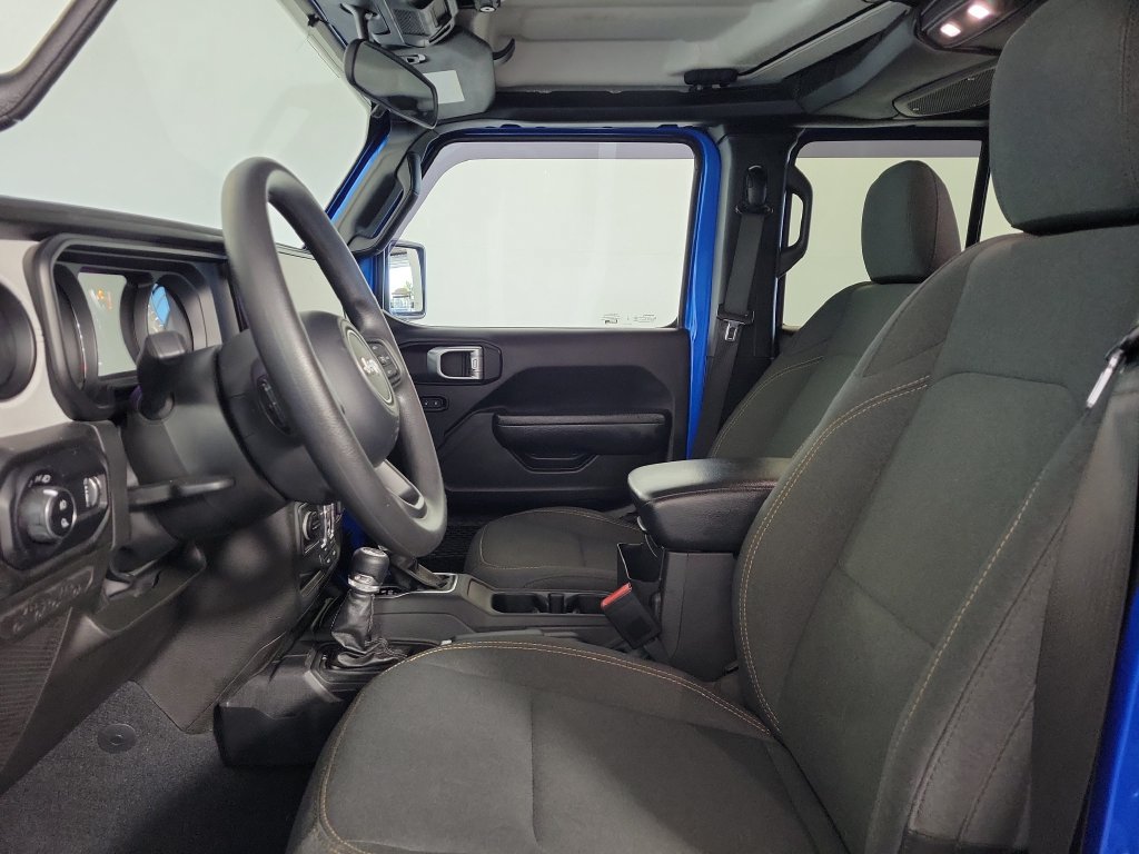 Used 2024 Jeep Gladiator Sport AWD/4WD image 12