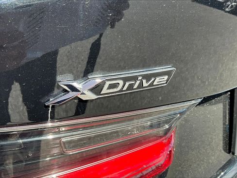 Used 2024 BMW 330i xDrive Sedan w/ Convenience Package image 6