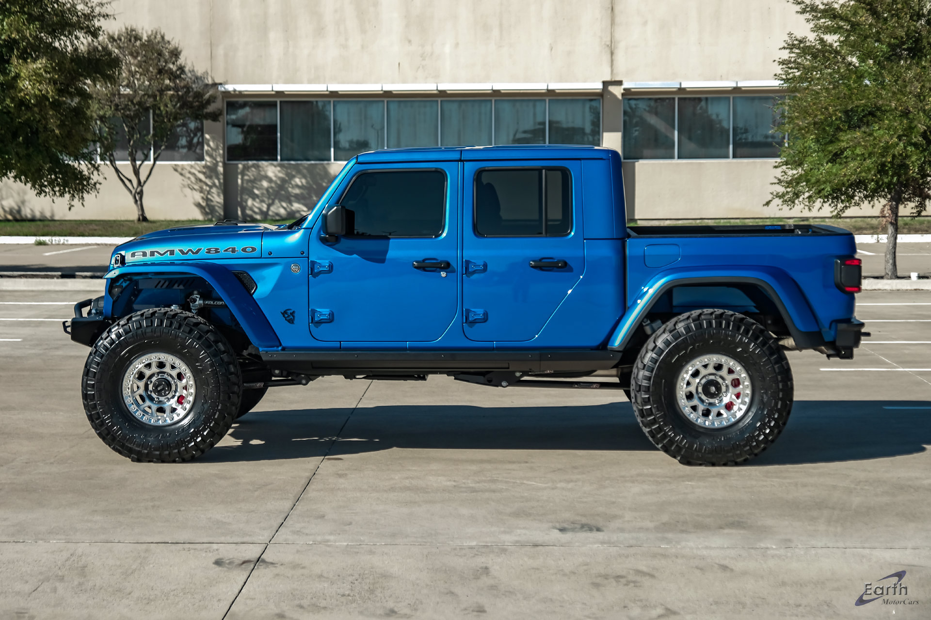 Used 2023 Jeep Gladiator Rubicon w/ LED Lighting Group AWD/4WD image 9