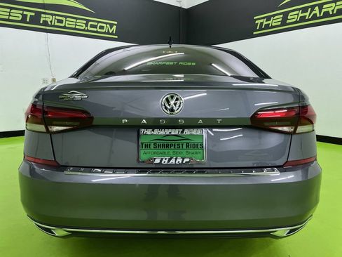 Used 2022 Volkswagen Passat 2.0T SE FWD image 8