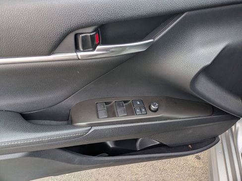 Used 2021 Toyota Camry XSE w/ Navigation Upgrade Package image 10