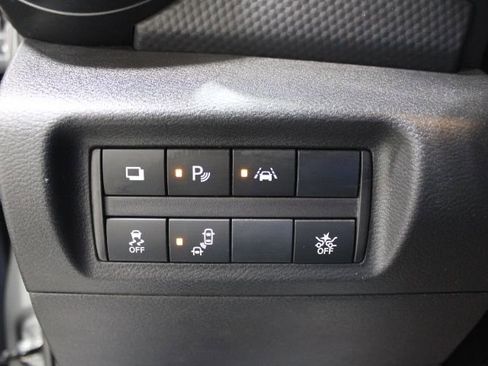 Used 2023 Nissan Kicks S FWD image 40