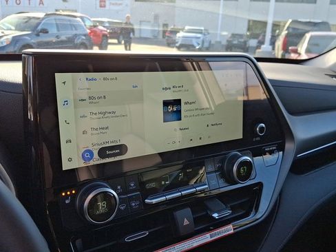 New 2026 Toyota Highlander XLE image 15