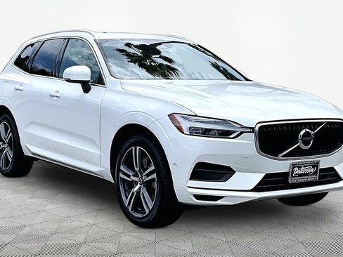 Used 2019 Volvo XC60 T6 Momentum w/ Premium Package AWD/4WD image 5