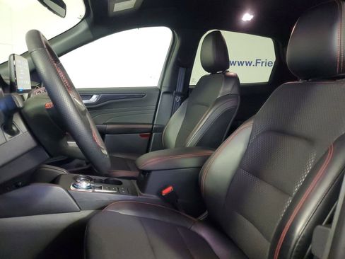 Used 2025 Ford Escape ST-Line w/ Cold Weather Package image 16