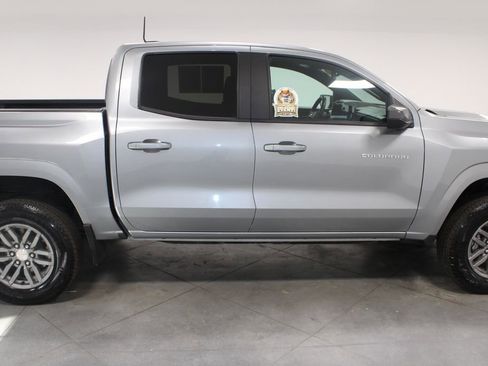 Used 2023 Chevrolet Colorado LT image 11