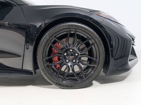 Used 2023 Chevrolet Corvette Z06 image 14