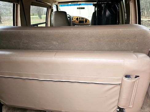 Used 2004 Ford E-250 and Econoline 250 image 23