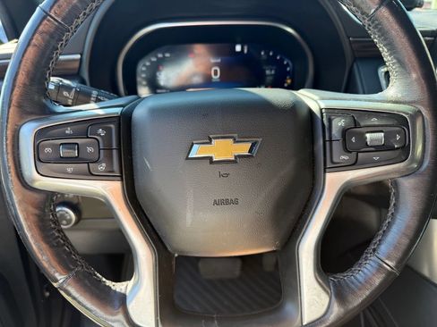 Used 2022 Chevrolet Tahoe LT w/ Luxury Package AWD/4WD image 12