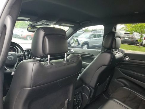 Used 2021 Jeep Grand Cherokee Altitude AWD/4WD image 11