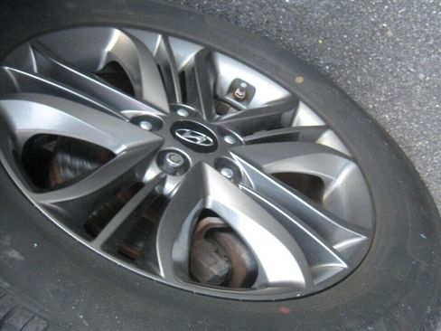 Used 2014 Hyundai Tucson GLS image 25