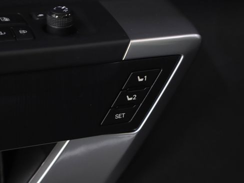 Used 2023 Toyota Tundra Platinum image 26