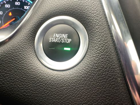 Certified 2023 Chevrolet Traverse RS image 26