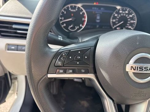 Used 2020 Nissan Altima 2.5 S FWD image 13