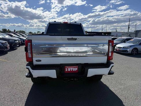 Used 2023 Ford F350 Platinum AWD/4WD image 4