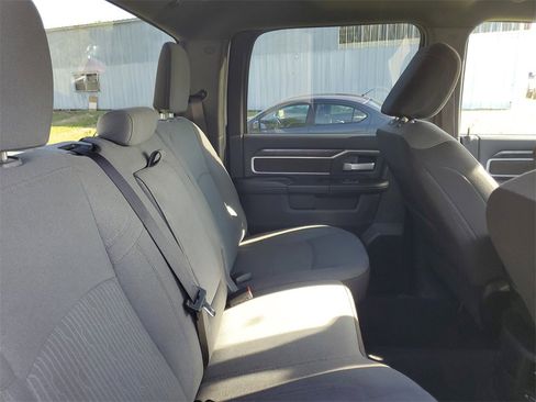 Used 2024 RAM 2500 Big Horn image 31