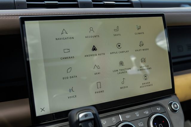 New 2026 Land Rover Defender 110 X-Dynamic SE AWD/4WD image 42