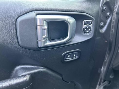 Used 2021 Jeep Wrangler Unlimited Sport image 20