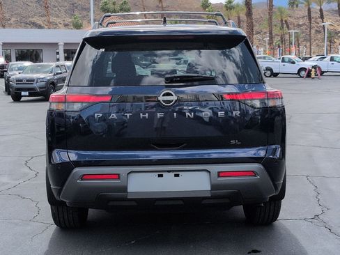 New 2026 Nissan Pathfinder SL FWD image 4