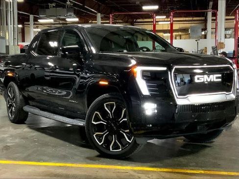 New 2025 GMC Sierra EV Denali image 14