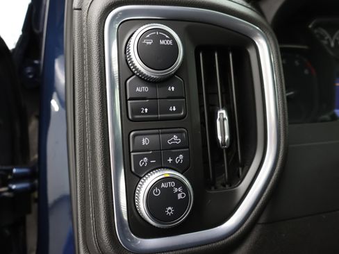 Used 2021 GMC Sierra 2500 SLE w/ X31 Off-Road Package image 40