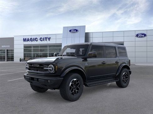 New 2025 Ford Bronco Outer Banks image 1