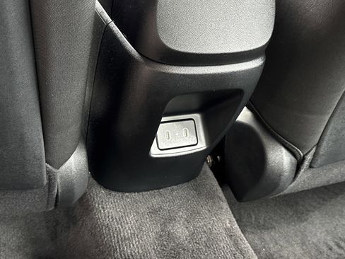 Certified 2025 Hyundai Elantra Sport image 14