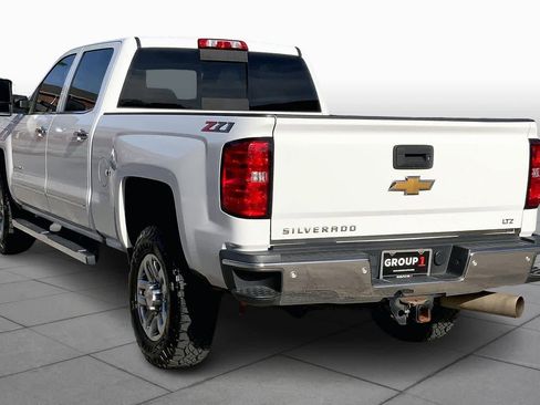 Used 2018 Chevrolet Silverado 2500 LTZ w/ Duramax Plus Package image 11