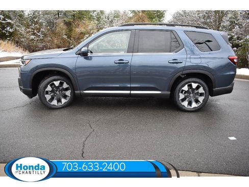 New 2026 Honda Pilot Touring image 4