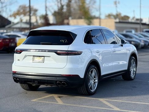 Used 2020 Porsche Cayenne AWD image 7