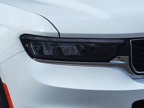 Certified 2023 Jeep Grand Cherokee L Laredo w/ Luxury Tech Group I image 16