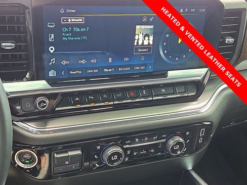 Used 2024 Chevrolet Silverado 1500 High Country w/ High Country Premium Package AWD/4WD image 16