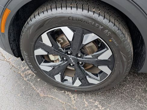 Used 2023 Kia Sportage X-Line w/ X-Line Premium Package AWD/4WD image 17