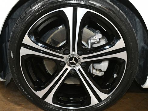 Used 2023 Mercedes-Benz C 300 Sedan image 65