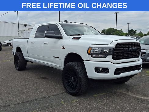 Used 2022 RAM 3500 Big Horn w/ Night Edition AWD/4WD image 1