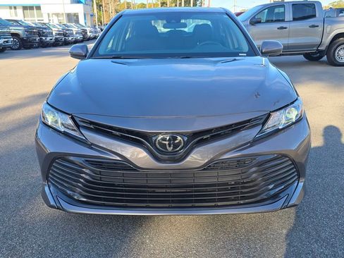 Used 2019 Toyota Camry LE image 8