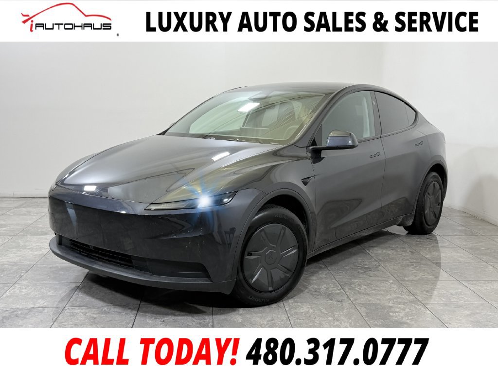 Used 2026 Tesla Model Y 2WD image 1